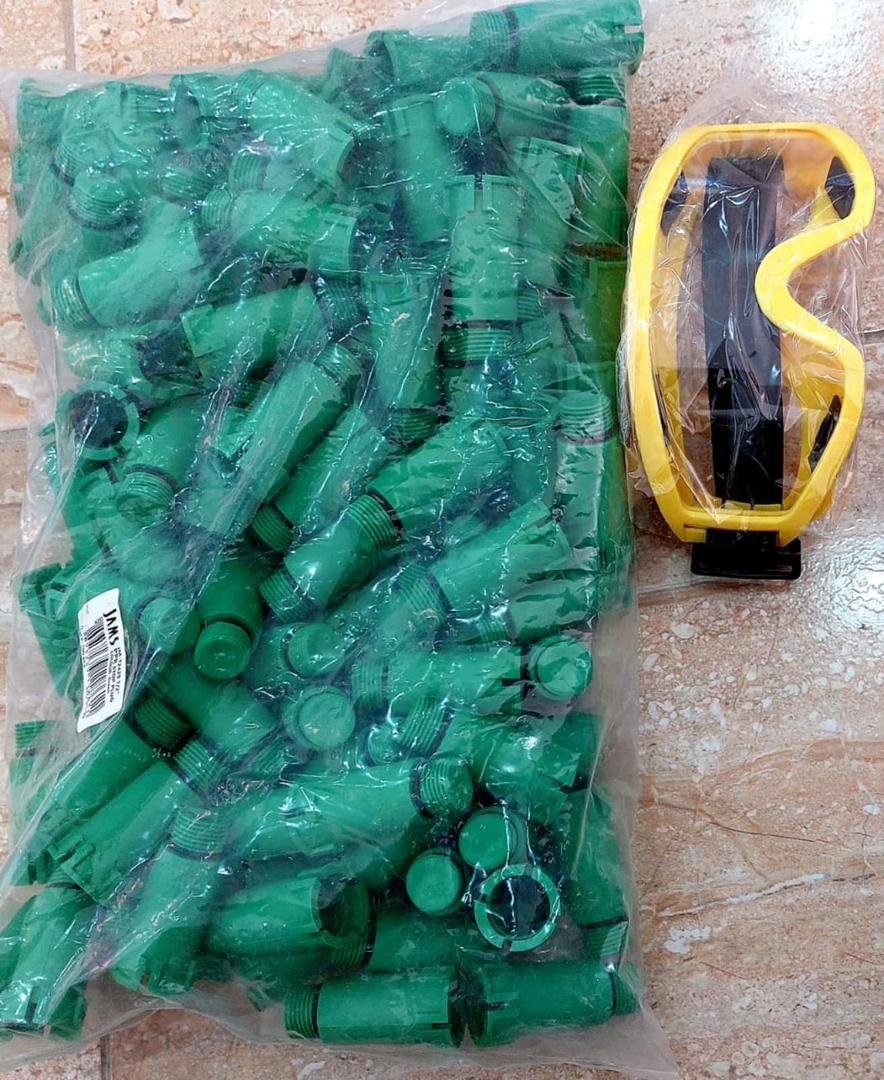 خلاطات وأدوات صحية